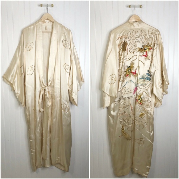 Other - Vintage Authentic Embroidered Kimono Robe Dragons